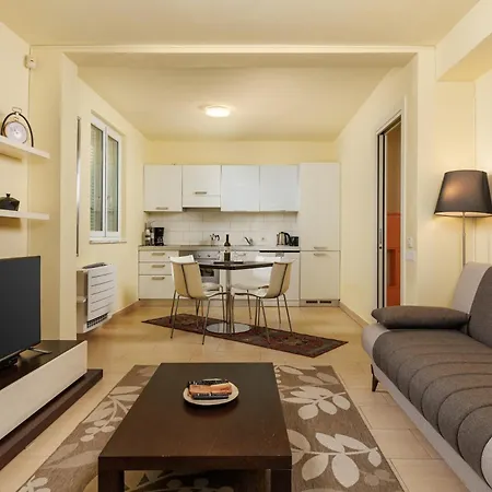 Vista Adriatic By Irundo - Sea View Terrace & Free Parking דירה אופטיה